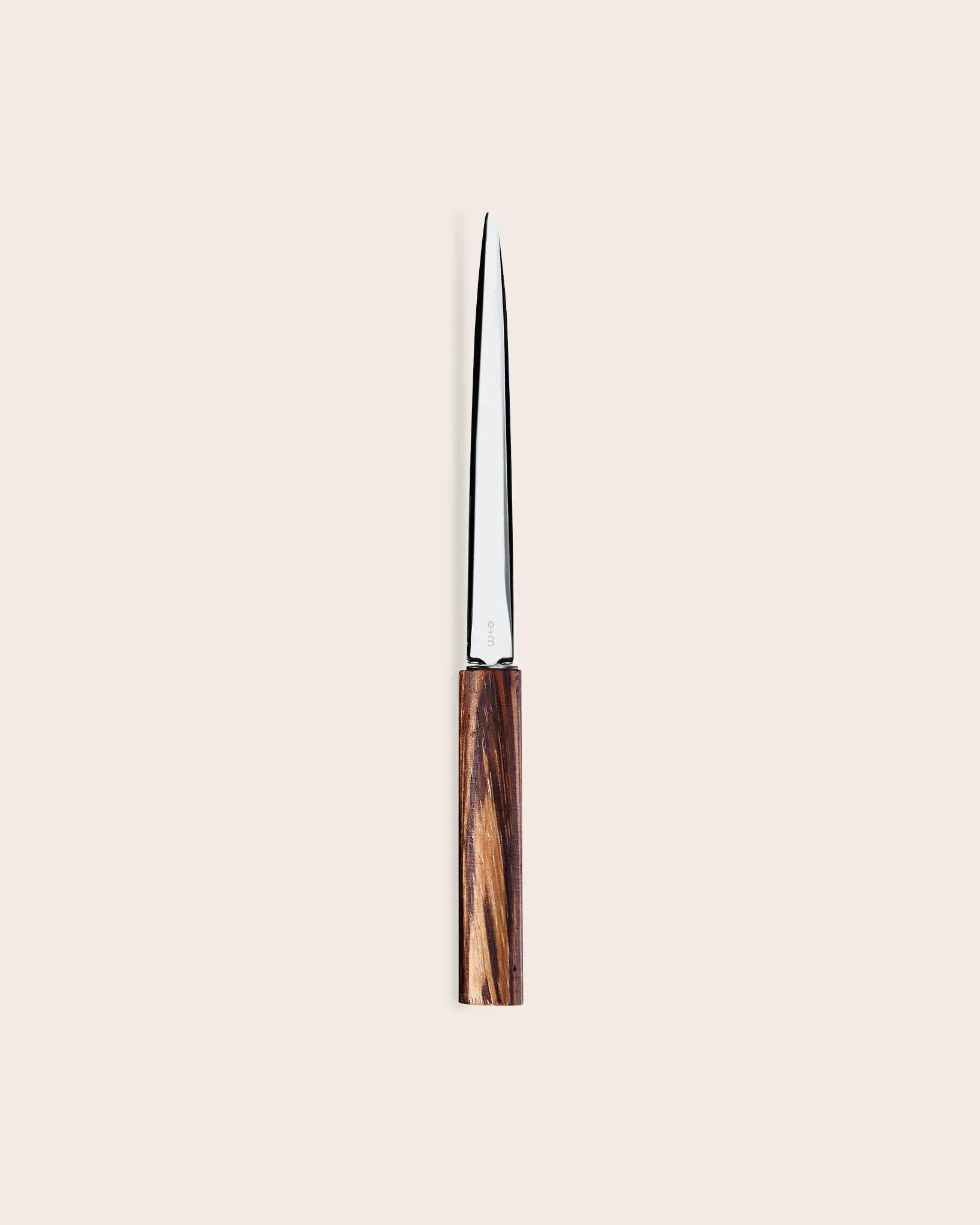 Brieföffner MAXIMO aus Zebrano mit vernickelter Klinge. Von e+m Holzprodukte. Handgefertigtes Design-Accessoire aus Deutschland für stilvolles Öffnen von Briefen.