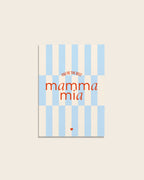 Moderne Geburtstagskarte mit grafischem Streifenmuster in Hellblau und Beige mit Aufschrift ‚You're the best', ‚mamma mia‘ und einem kleinen roten Herzen.