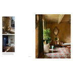 Einblick in ein stilvolles Interieur an der Côte d’Azur aus dem Buch „Côte d’Azur Living“ von Harriet Thorpe, mit mediterraner Architektur, natürlichen Materialien und lichtdurchflutetem Wohnraum.