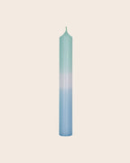 Handgetauchte Dip Dye Stabkerze in Mint und Eisblau aus Paraffin, 18 cm hoch, ruhiger Abbrand, gefertigt in Deutschland von Kerzenfarm Hahn