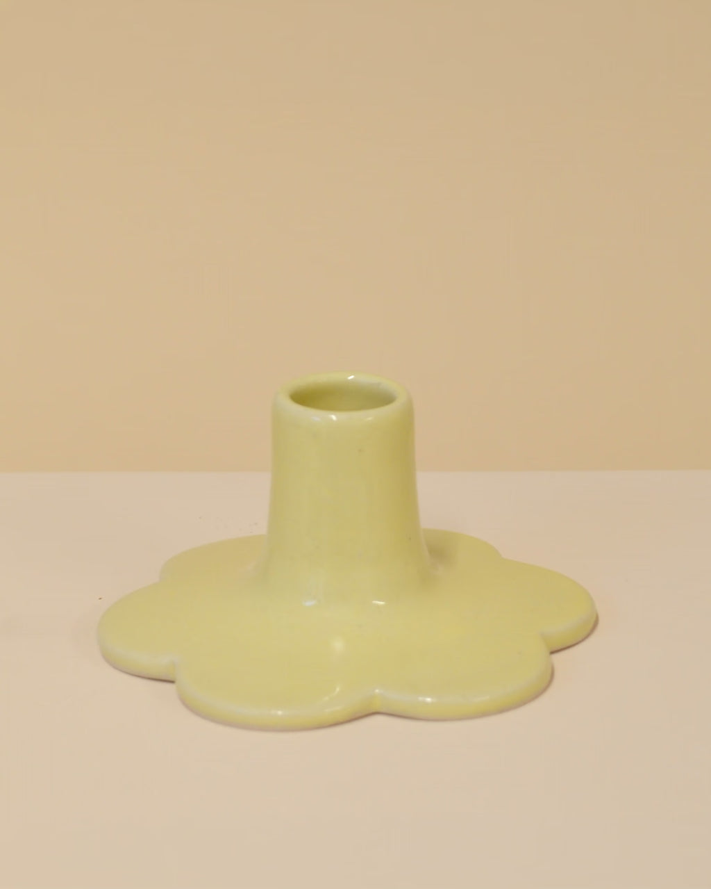 Kerzenhalter Flower Buttergelb