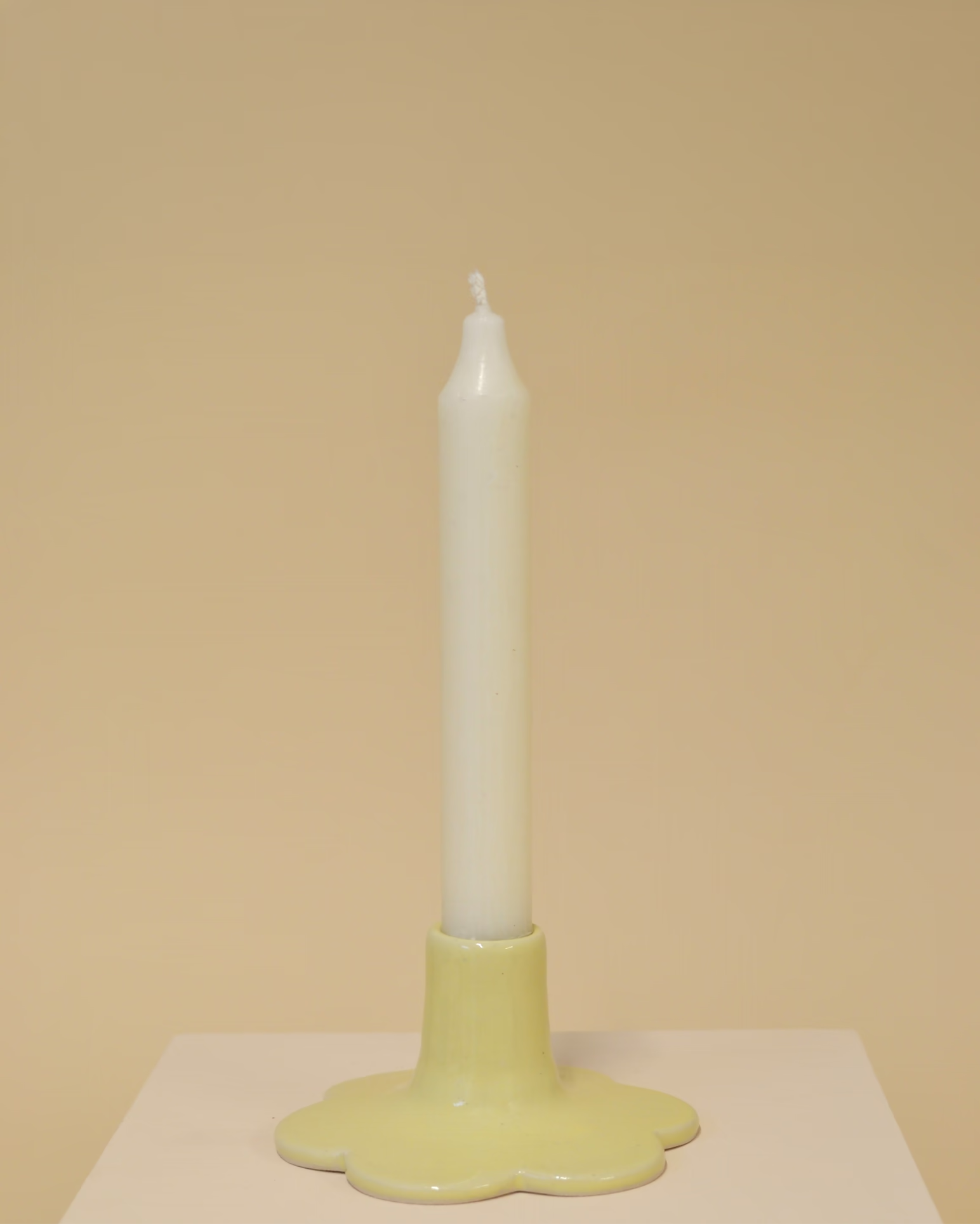 Kerzenhalter Flower Buttergelb