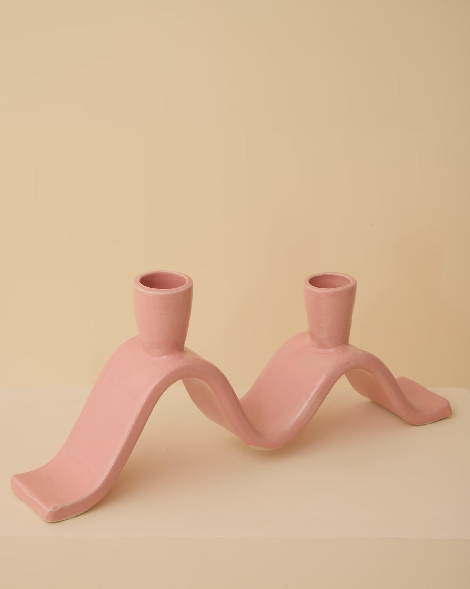 Wavy Candle Holder Pink