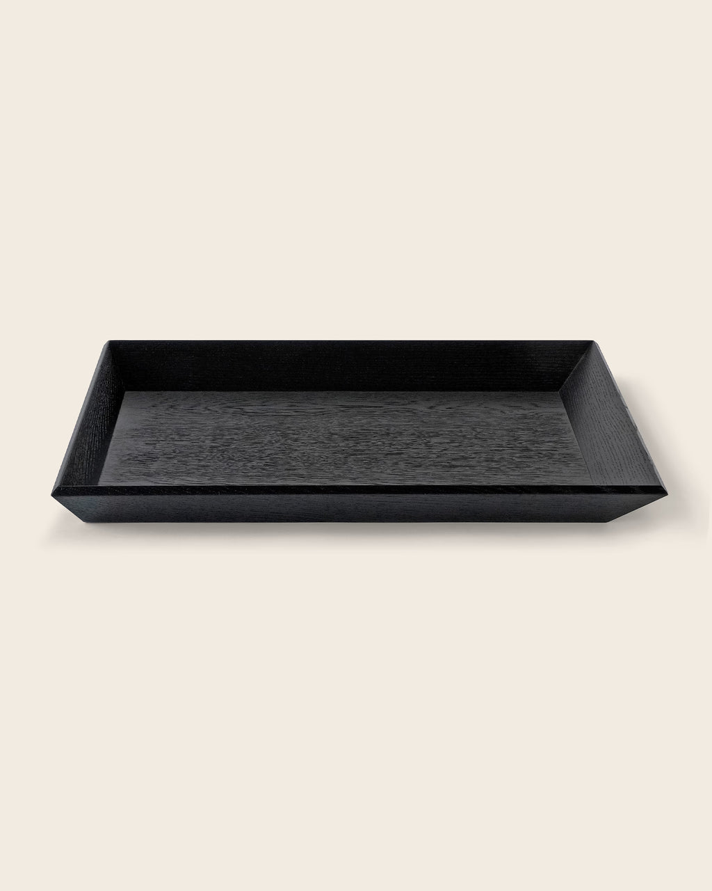 holztablett oblique schwarz eiche design joerg adam nieven mikkaneo