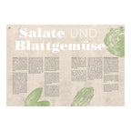 Doppelseite „Salate und Blattgemüse“: Informative Doppelseite über verschiedene Sorten von Blattsalaten wie Chicorée, Endivien und Römersalat – gestaltet mit großen Typoelementen und grünen Illustrationen.