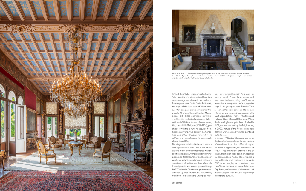 Prunkvoller Salon der Villa Les Cèdres in Saint-Jean-Cap-Ferrat. Opulente Deckenmalerei, goldene Stuckverzierungen und Kristallleuchter im italienischen Renaissance-Stil an der Côte d’Azur.