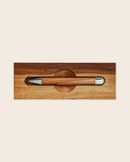 Handgefertigter Kugelschreiber WOOD-IN-WOOD aus Wildapfelholz in passgenauer Holzbox – Design-Schreibgerät mit vernickelter Messingmechanik, Made in Germany.